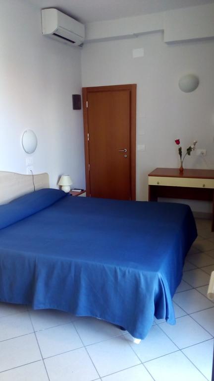 Hotel Scarlet Rimini Exterior photo