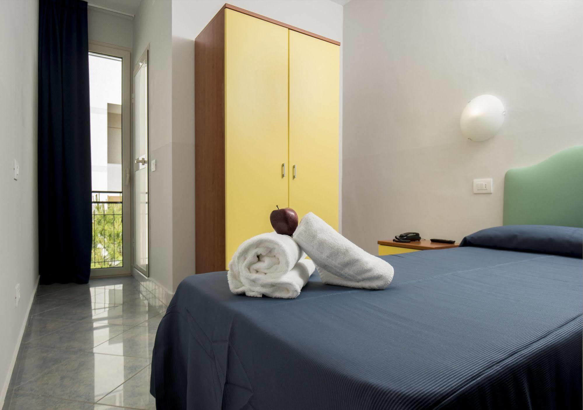 Hotel Scarlet Rimini Exterior photo